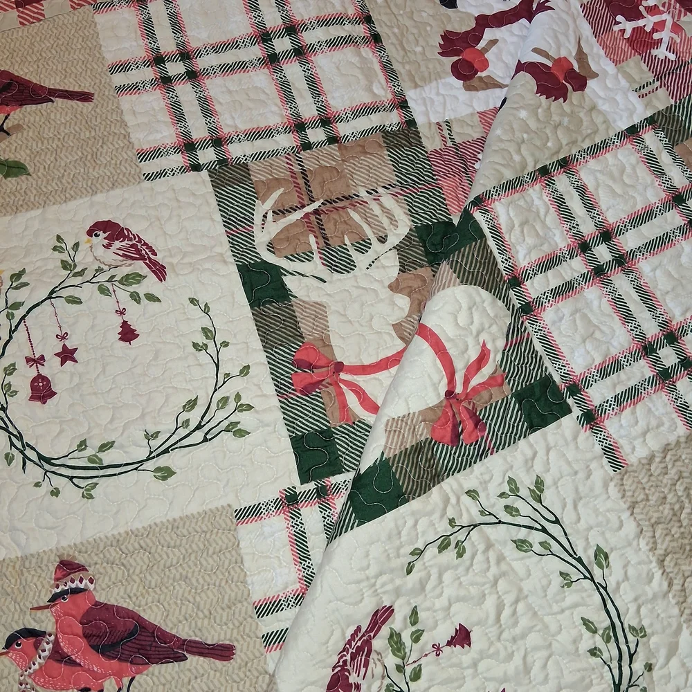 Festive Holiday King Size Quilt with Deer and Cardinal Design, With Shams